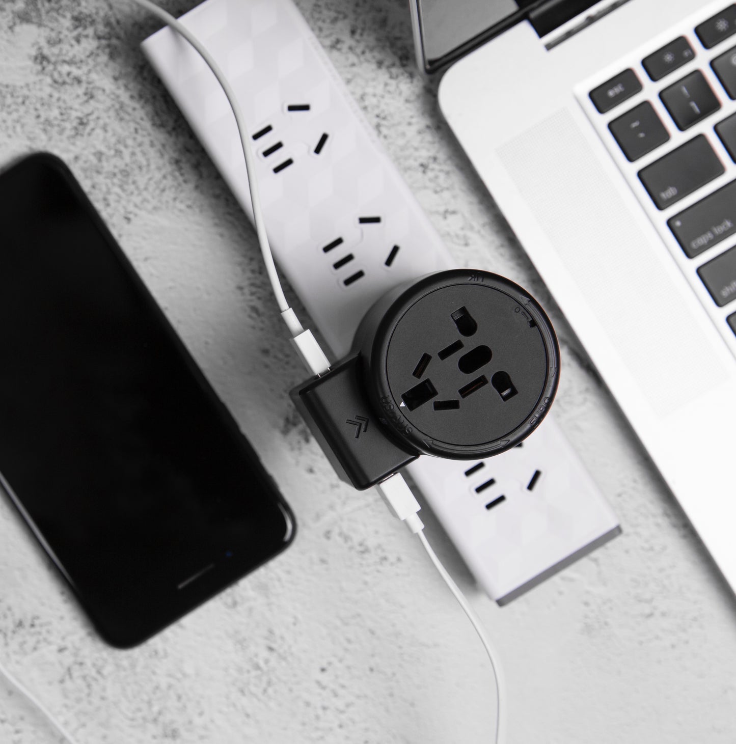 travel adapter twist